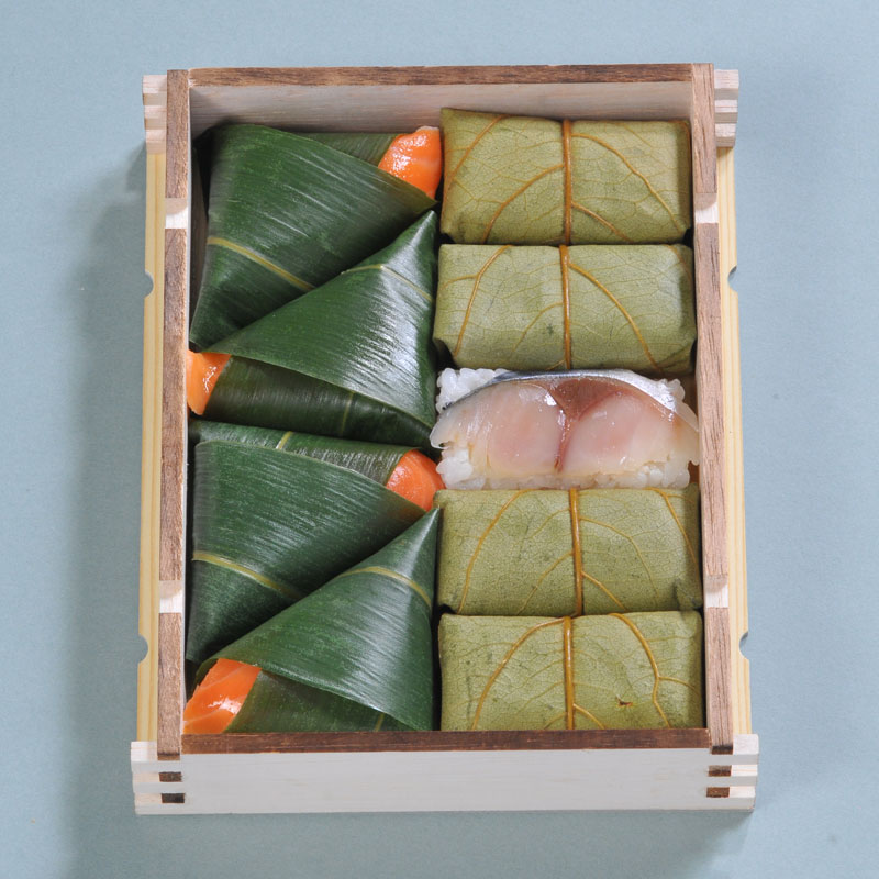 柿の葉寿司のゐざさ‐中谷本舗‐